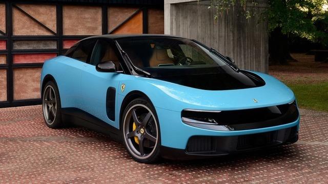 Jony Ive'in Tasarladığı Ferrari Luce, 40 Milyon Dolara Satıldı: Peki Onu Bu Kadar Özel Kılan Ne? haber gorsel 20260817110018